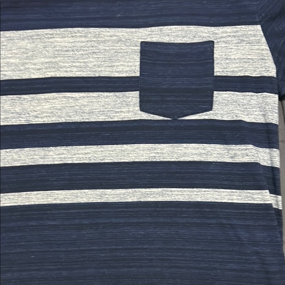 American Eagle Pocket Tee - Picture 3 of 8